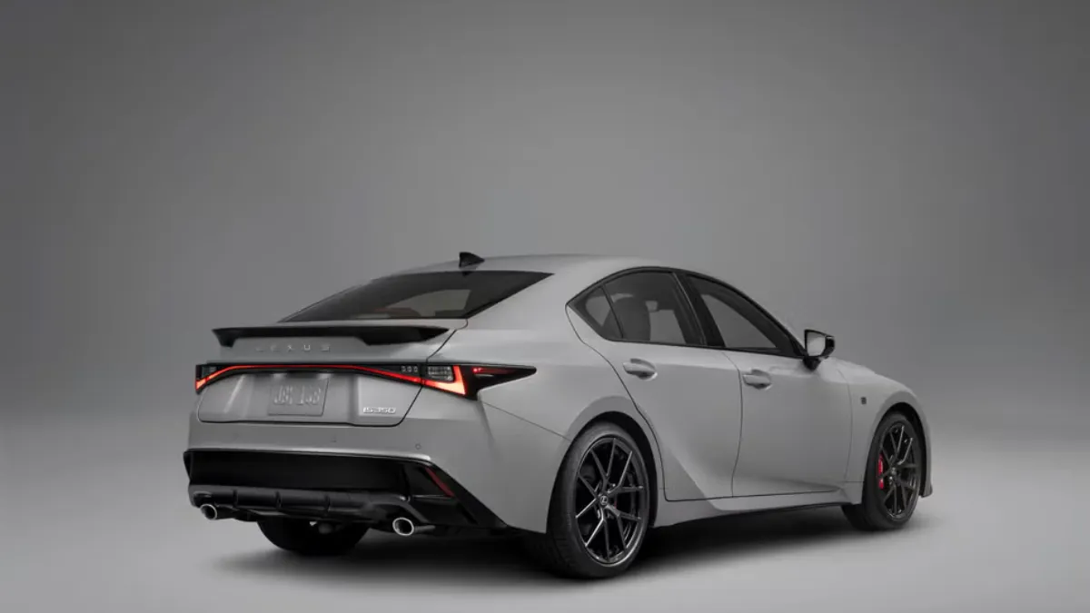 converted_image - 2025-09-10T034913.903 Lexus IS350